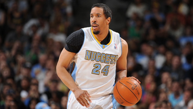 通过明确的 通过明确的